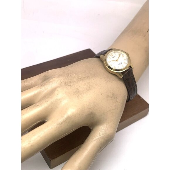 Timex Women's Watch TW2R63600 Indiglo Mother of Pearl Quartz Brown Leather 25mm - Picture 5 of 15